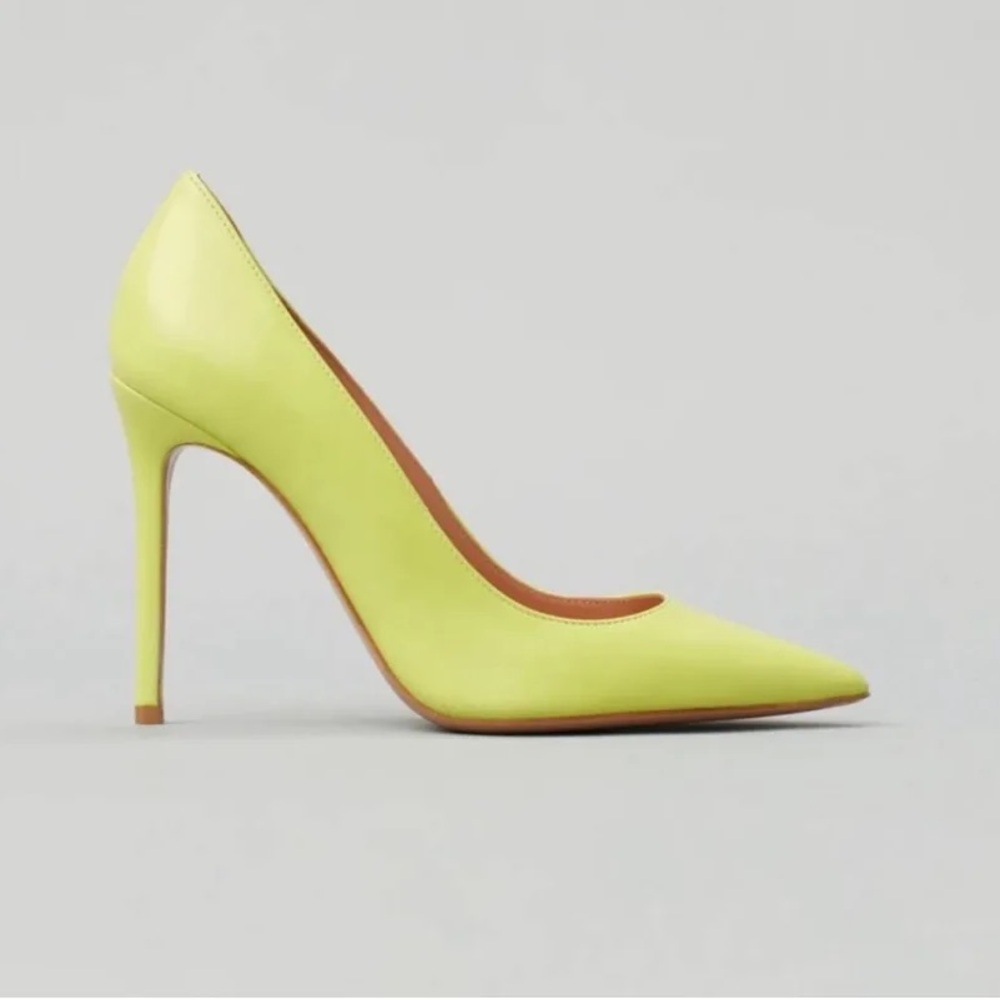 LITA by Ciara Italian Leather Pumps NIB